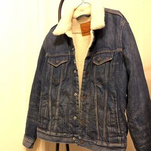 Levi’s Trucker Sherpa Jacket
